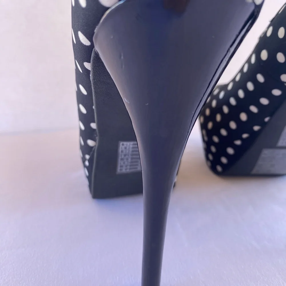 🛍️🛍️🛍️ Forever21 Black with White polka dots High Heels, sz 7.5, Used - Picture 8 of 16